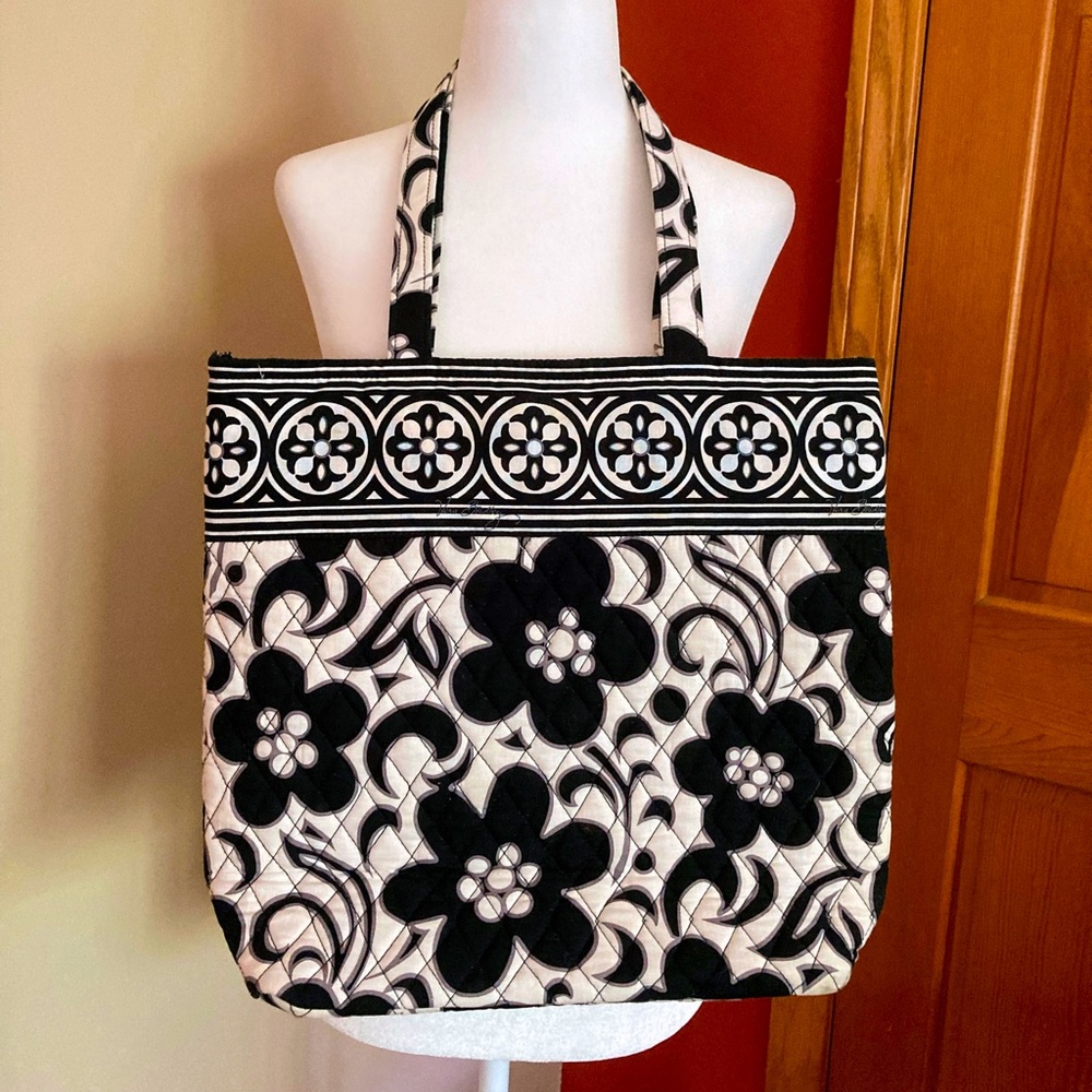 EUC Vera Bradley Night & Day Tote Black and White Floral Pattern Tote Bag Purse
